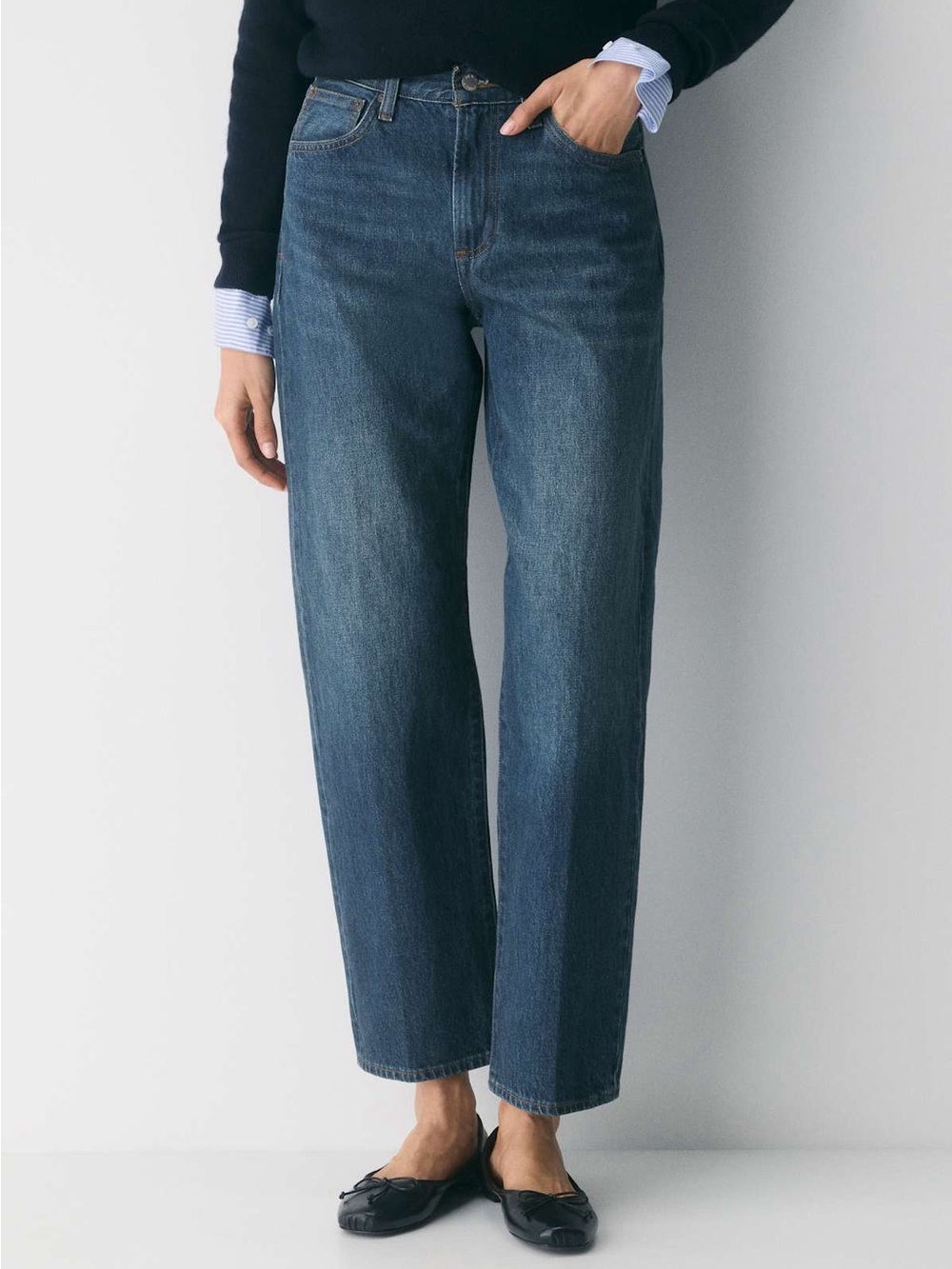 Denim Forum Straight Leg Jeans in Indigo Blue
